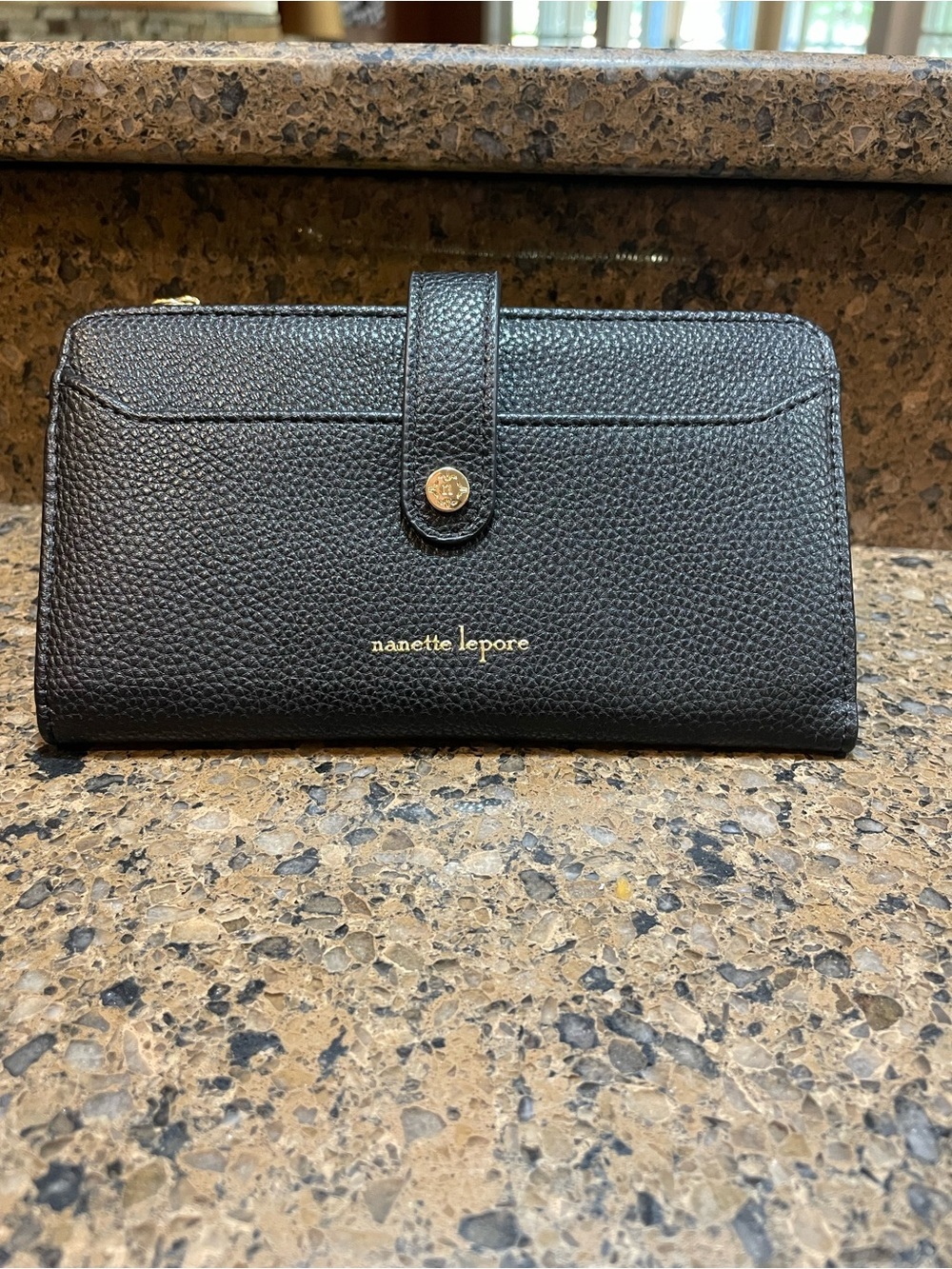 Nanette Lepore Bifold Snap & Zip Wallet Organizer Sleek Black Pebbled Leather